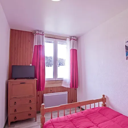 Isard Apartment *